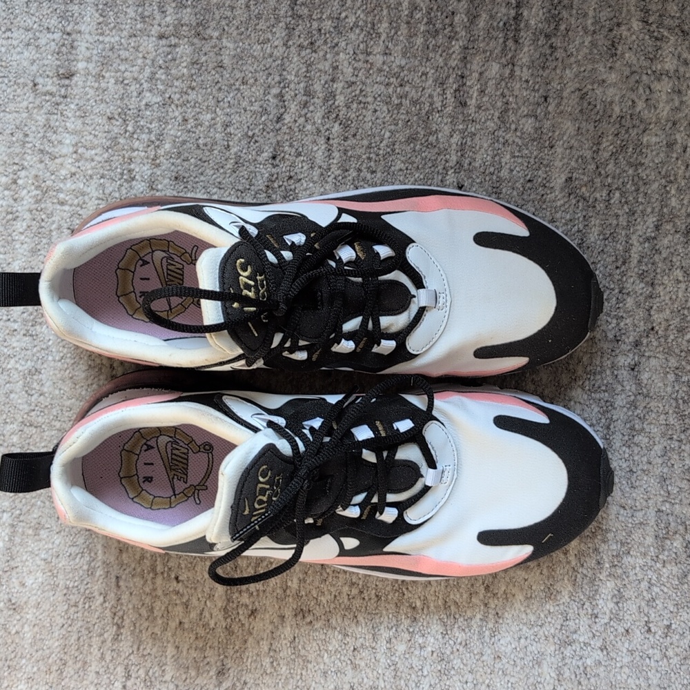 Nike Women's Air Max 270 Reach Sneakers